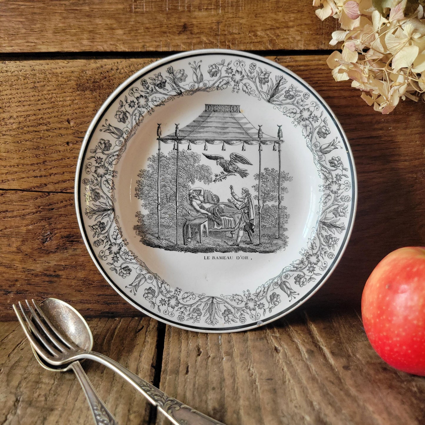 Gien & Creil et Montereau Plates, ‘Le Rameau d’Or’ and Monogram, France c.1800–1820