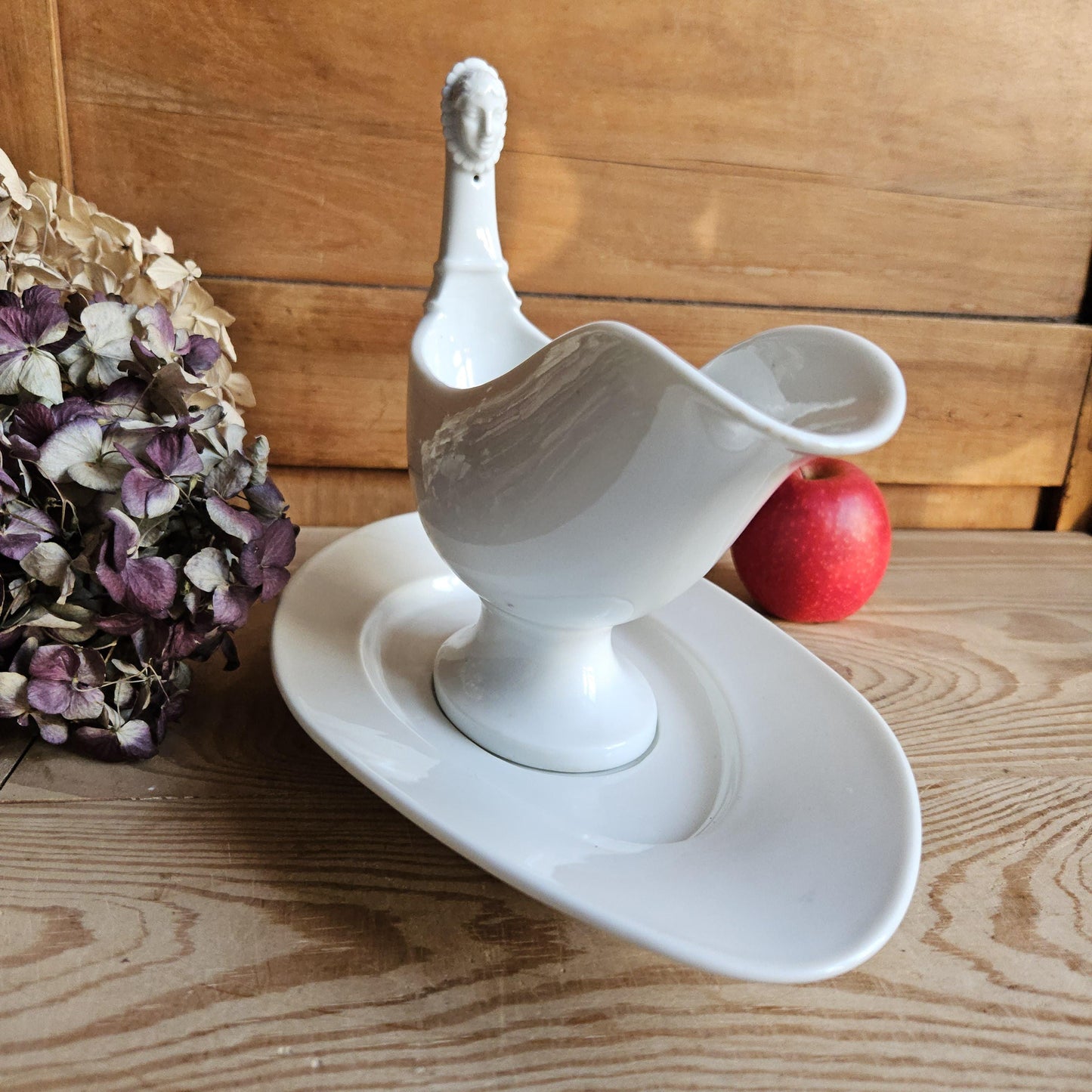 Early 19thCentury French Porcelain Saucier Footed Sauce Boat Paris c1840 Ravier Base