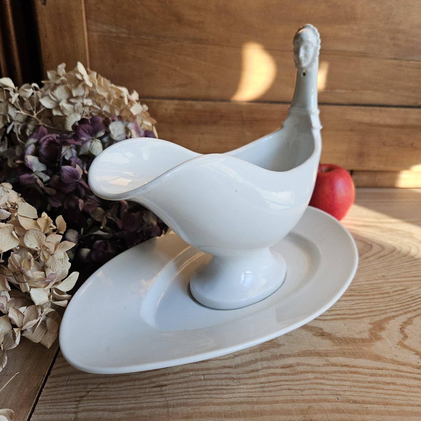Early 19thCentury French Porcelain Saucier Footed Sauce Boat Paris c1840 Ravier Base