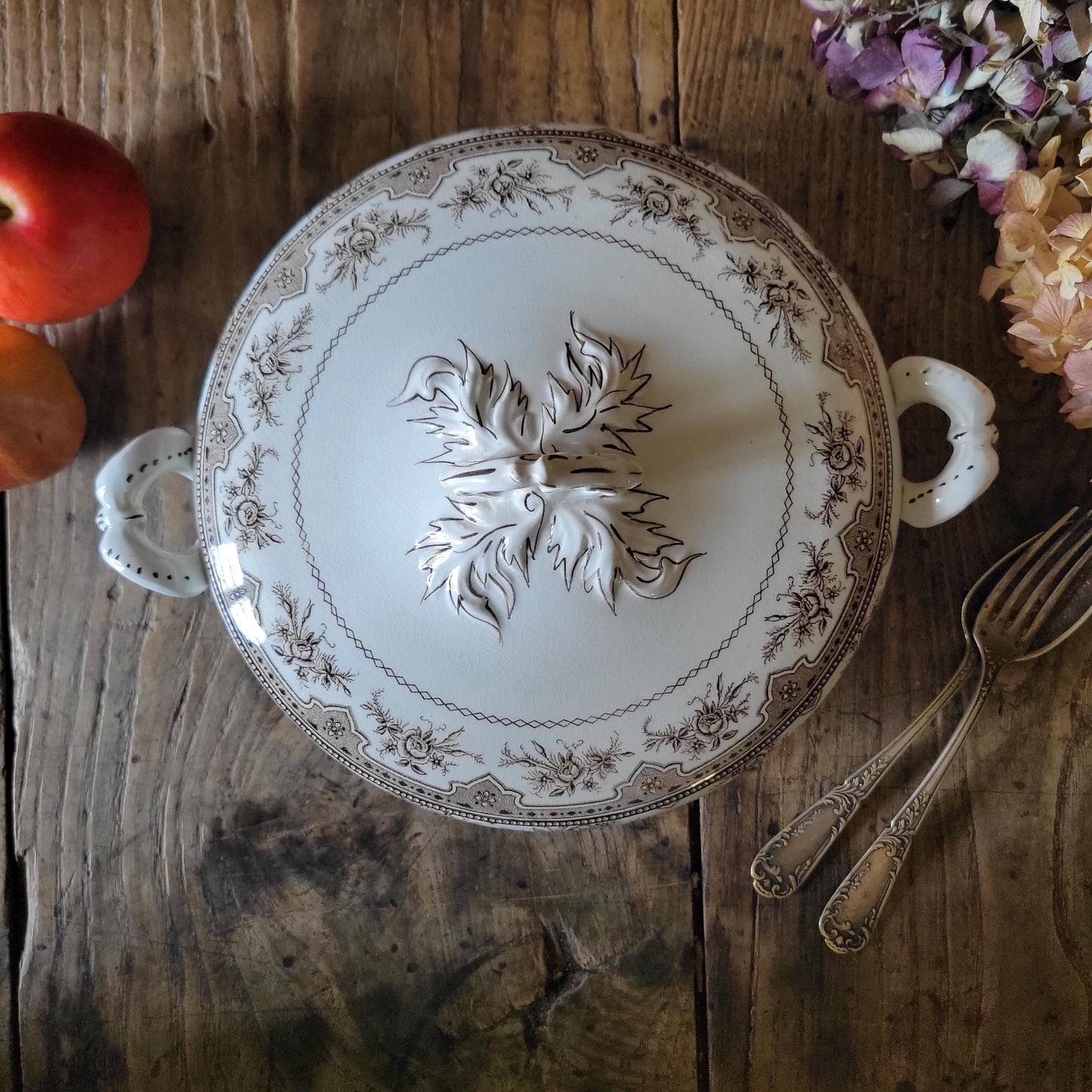Antique Brown Transferware Soupiere / soup tureen, Onnaing "Roses Mousses",  France c1900.