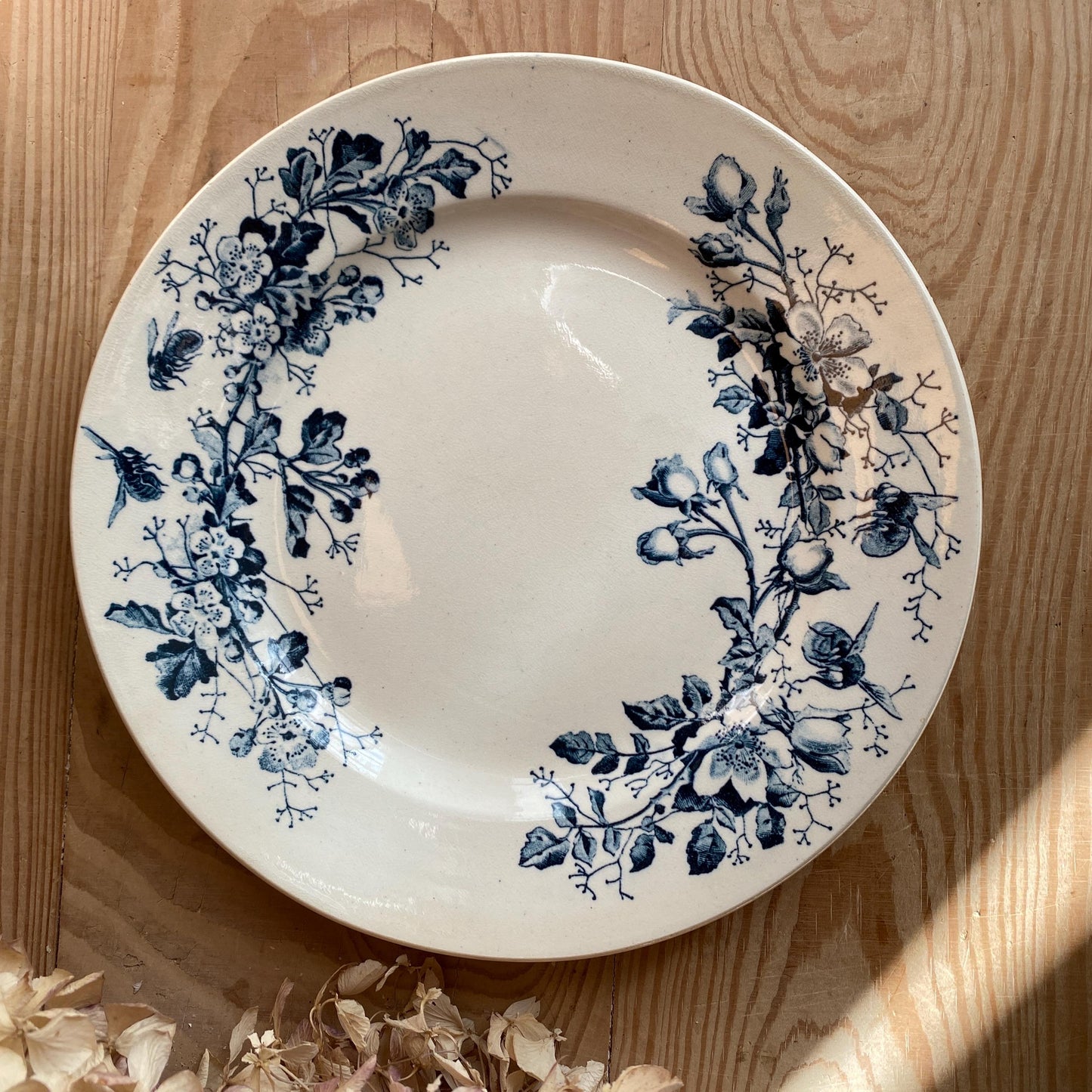 SET 6 mismatched antique ironstone dinner plates, blue and white transferware patterns, florals France c1880-1900