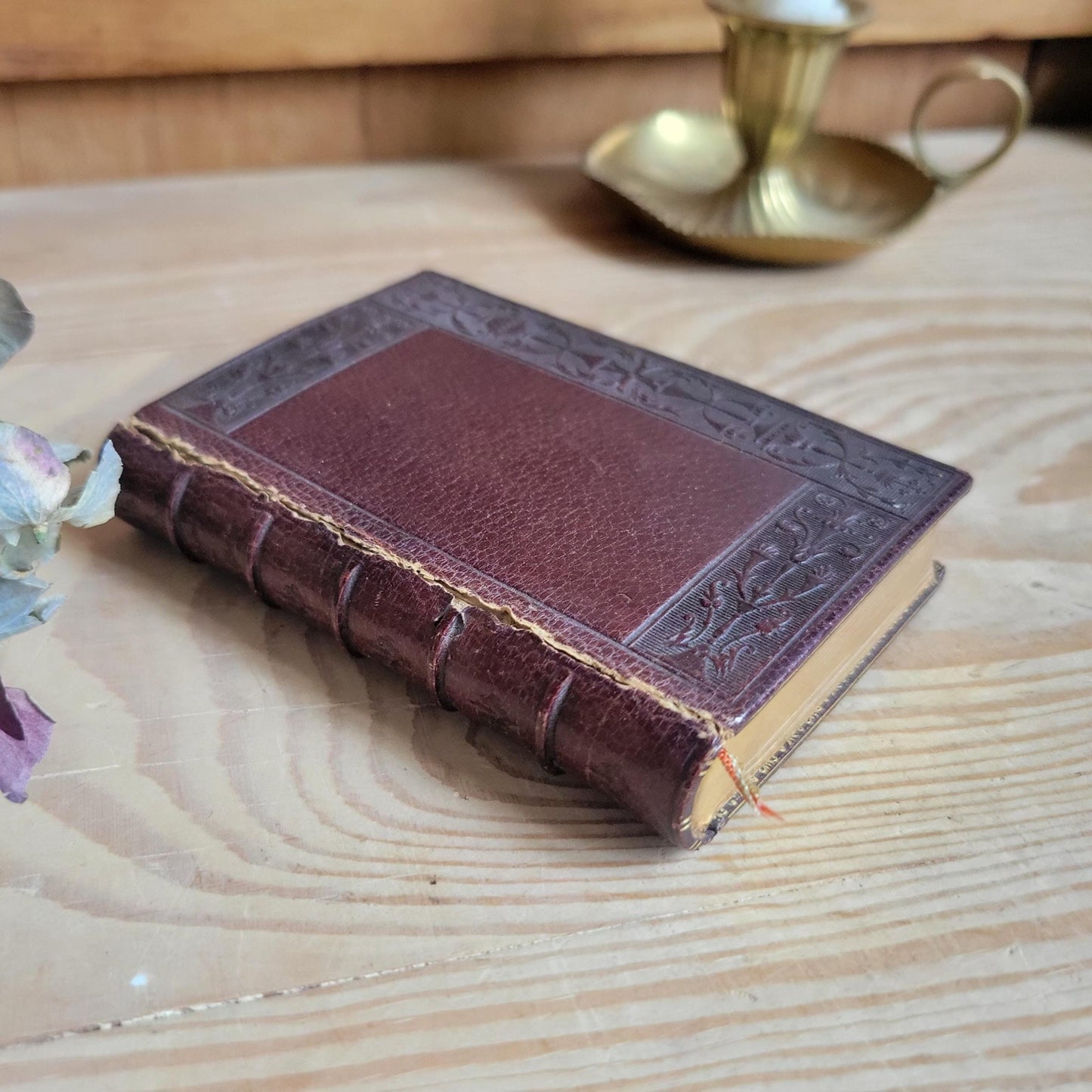 L’Imitation de Jésus-Christ, Tooled Leather French Prayer Book, Dijon c.1870