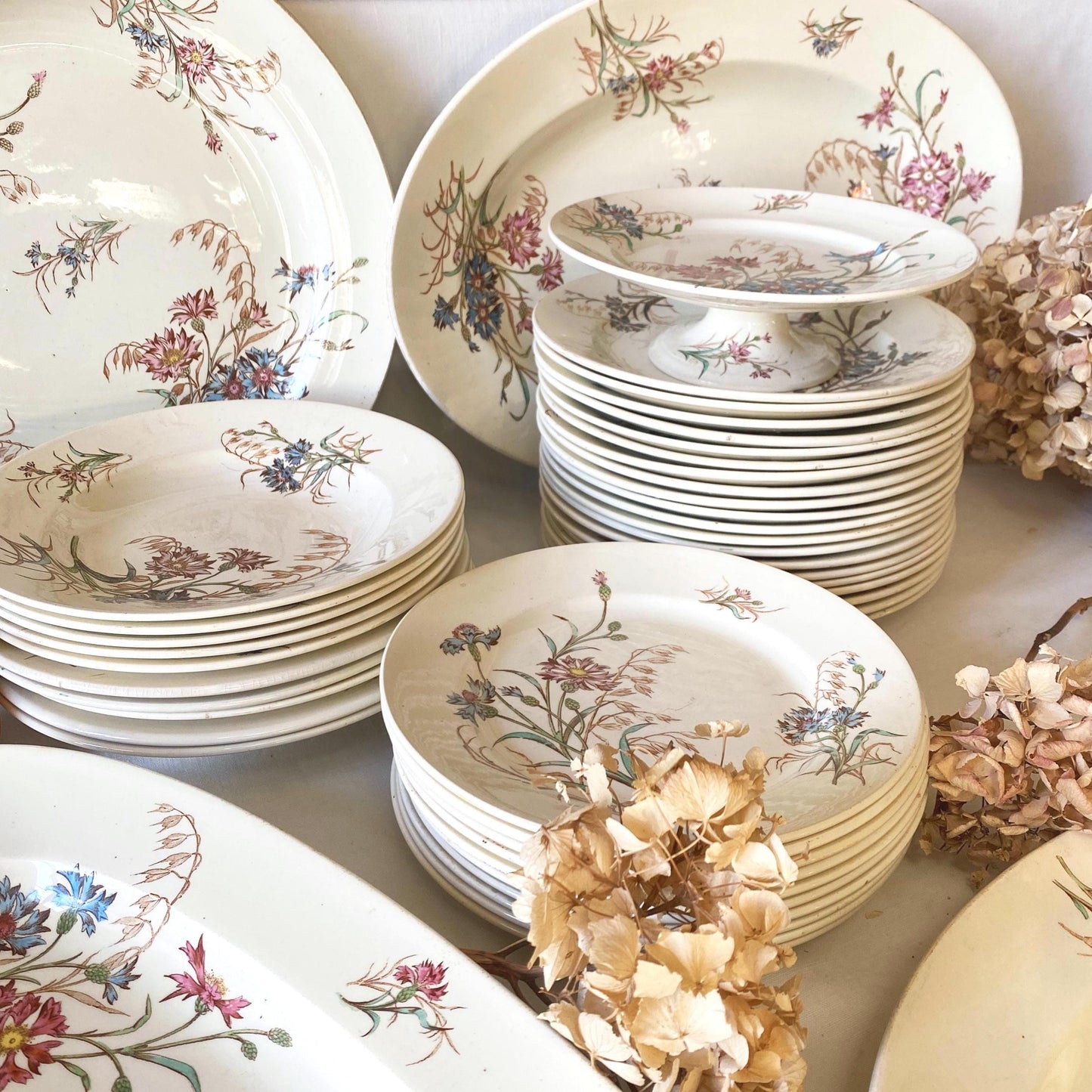 French Antique 10 to 20-Place Dinner Service, 45pc polychrome Floral Design, Salins 'Bluets' c1900