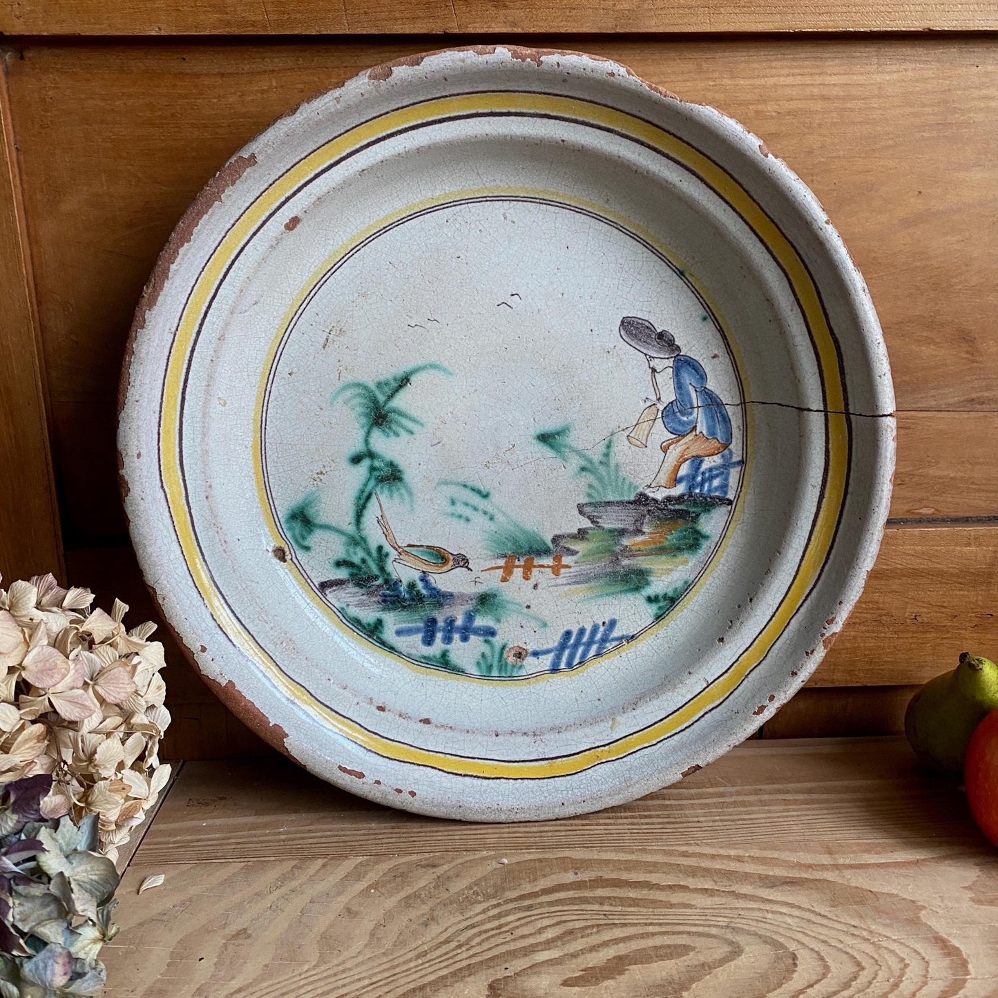 Early Cul Noir Shallow Bowl Platter with Polychrome Chinoiserie Scene, Rouen / Nevers, France c.1800-1840