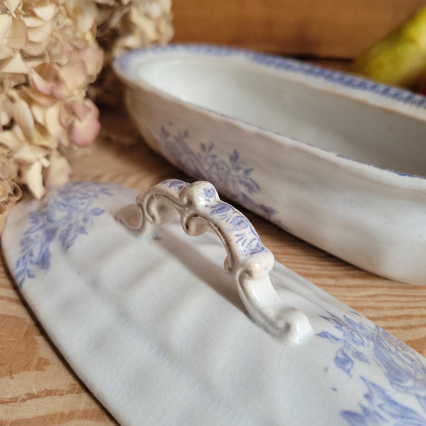 Antique Transferware Soap Dish with Lid, Lilac Blue Floral Design, France c.1890