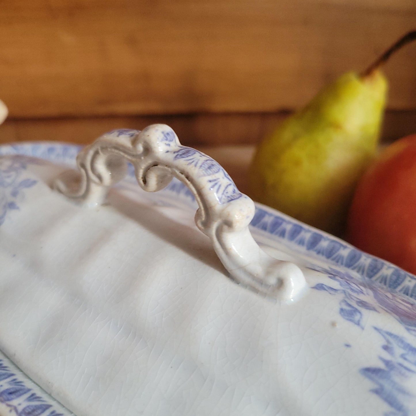 Antique Transferware Soap Dish with Lid, Lilac Blue Floral Design, France c.1890