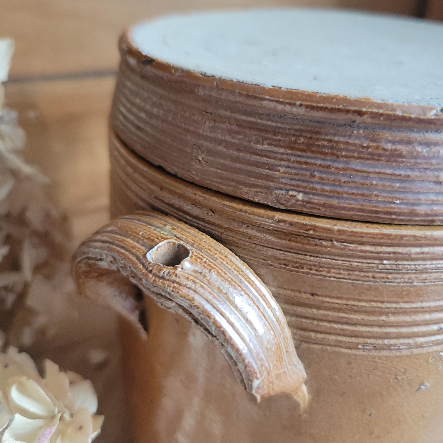Straight-sided Cylindrical Confit Pot with Lid, Mid Brown Glaze, Saint-Amand-en-Puisaye c.1920