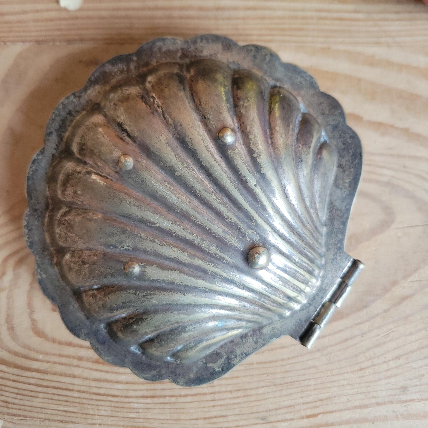 Small vintage scalloped-shaped butter dish with hinged lid France c 1950