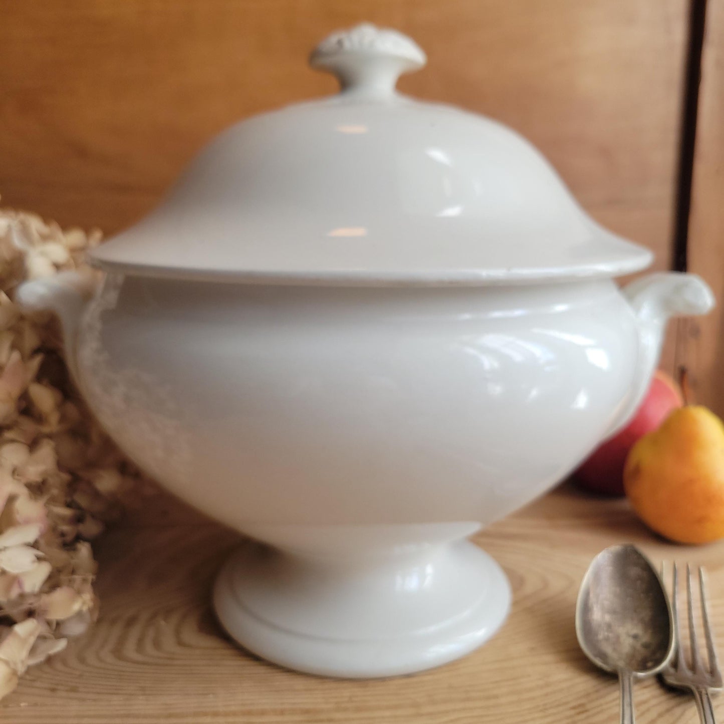 Large White Soupière by Niderviller, excellent condition France c.1880