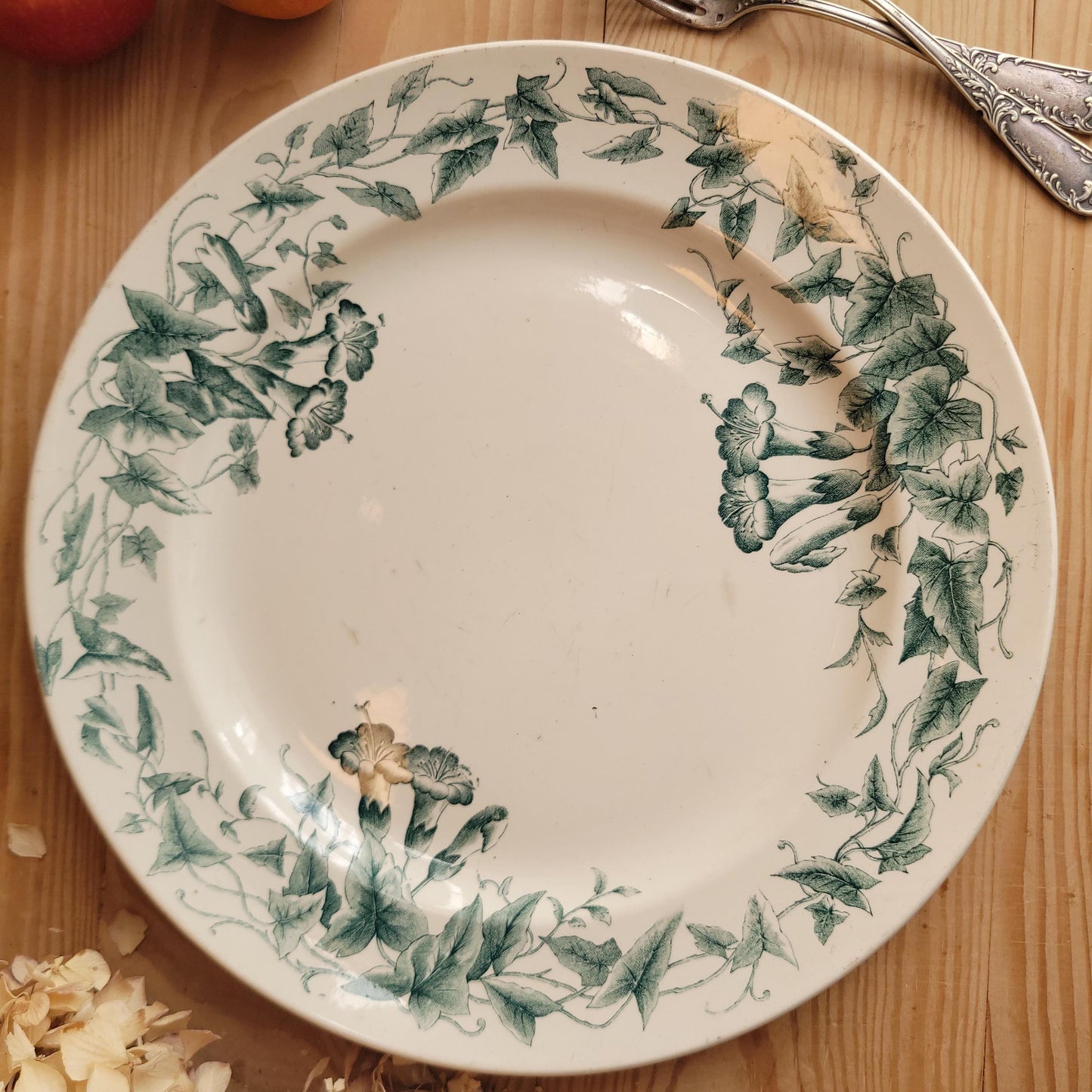 Large Green Transferware Platter, Creil et Montereau ‘Liseron’