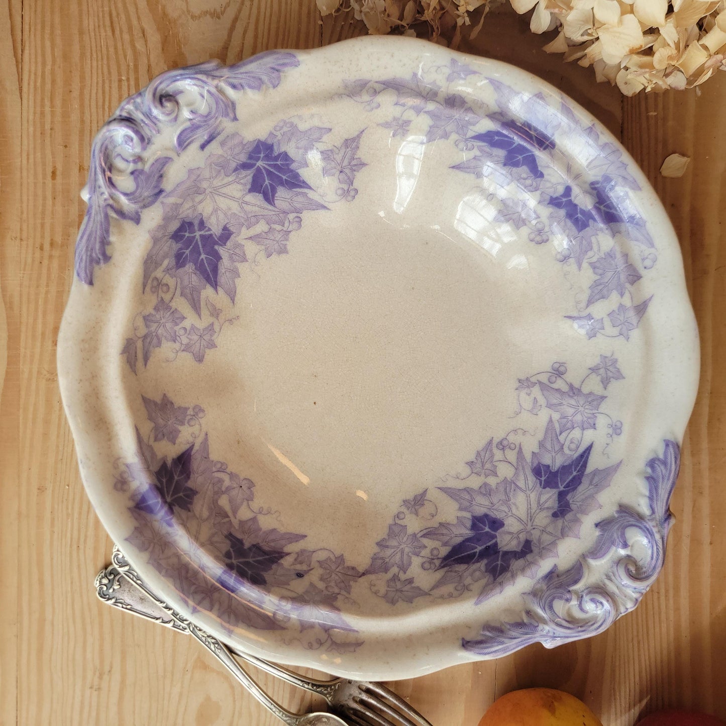 Bryonia Shallow Dish in Lilac Transferware, Sarreguemines France c.1890