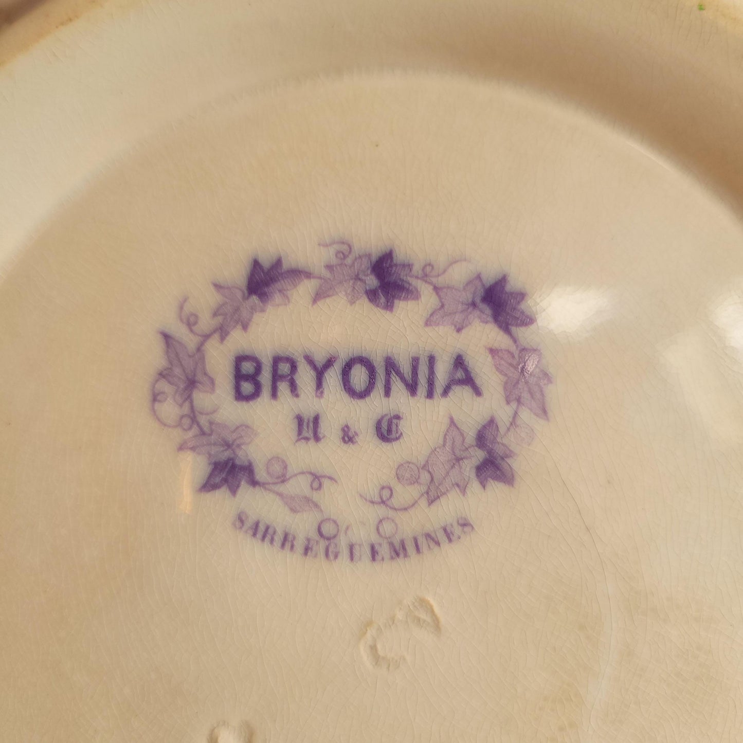 Bryonia Shallow Dish in Lilac Transferware, Sarreguemines France c.1890