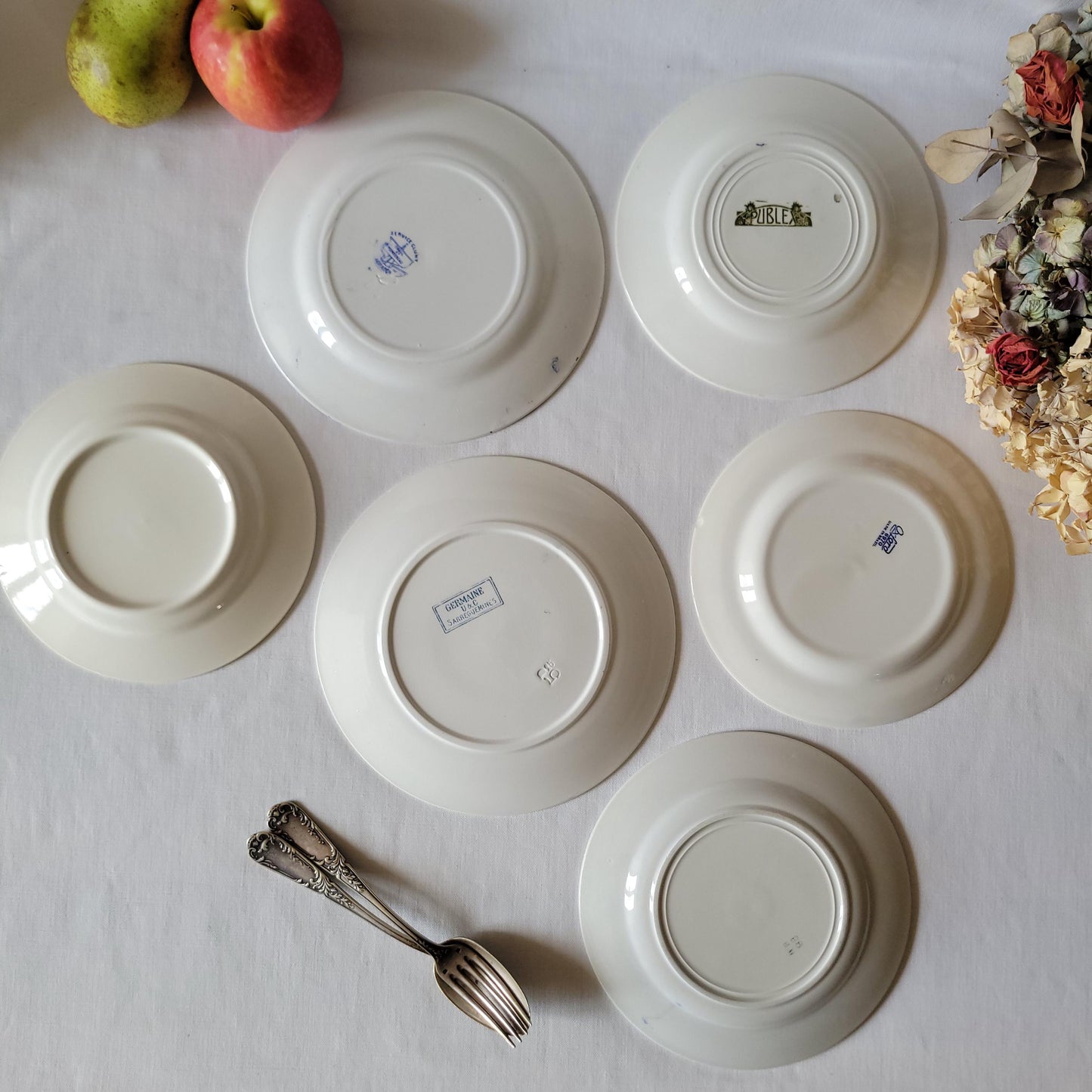 SET 6 mismatched vintage ironstone breakfast/dessert plates, blue and white transferware cottage style floral patterns, France c1880-1925
