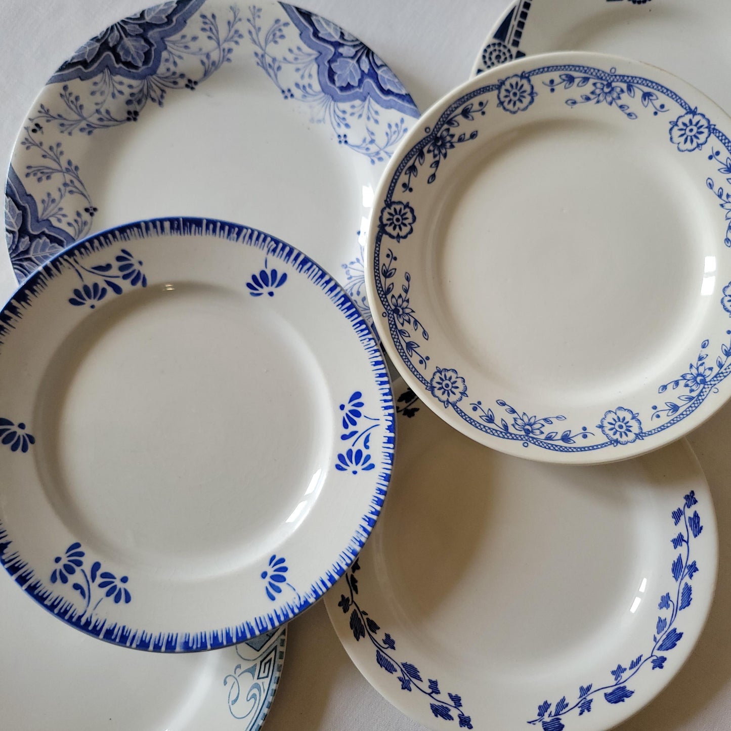 SET 6 mismatched vintage ironstone breakfast/dessert plates, blue and white transferware cottage style floral patterns, France c1880-1925