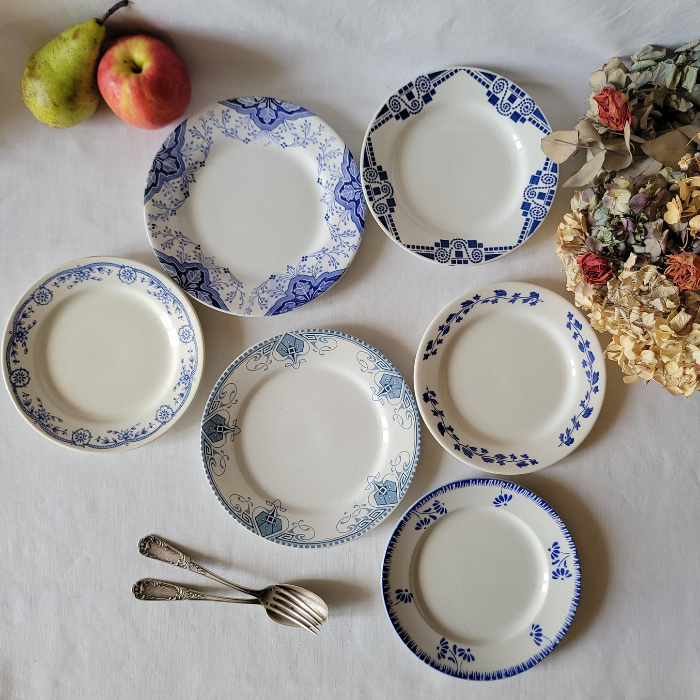 SET 6 mismatched vintage ironstone breakfast/dessert plates, blue and white transferware cottage style floral patterns, France c1880-1925