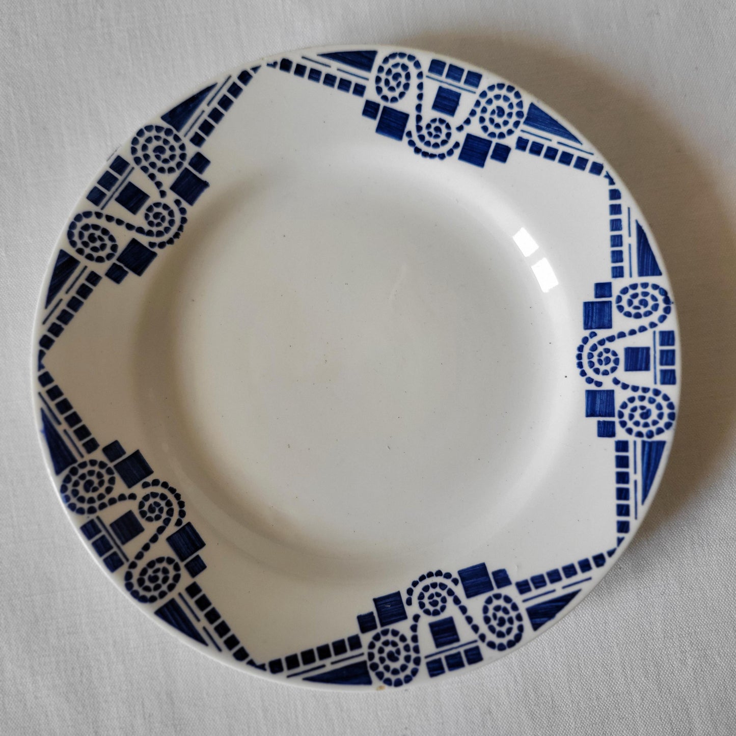 SET 6 mismatched vintage ironstone breakfast/dessert plates, blue and white transferware cottage style floral patterns, France c1880-1925