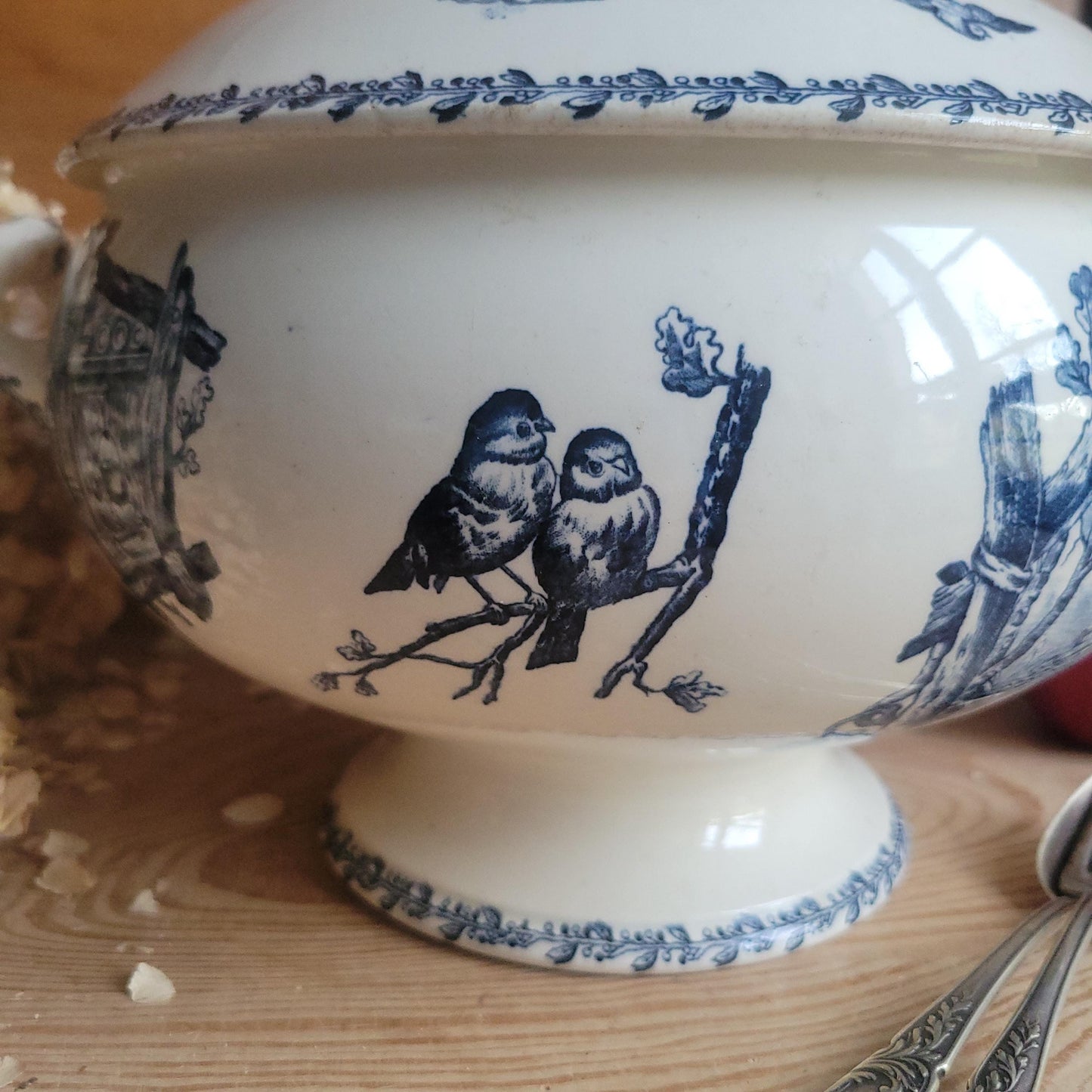 Antique Blue and White Transferware Soupière for Paris Department Store, France c.1900