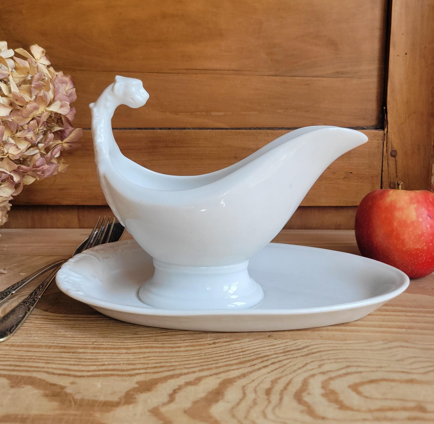 Paris Porcelain Empire Style Lion Head Saucier with Attached Stand, France c.1900