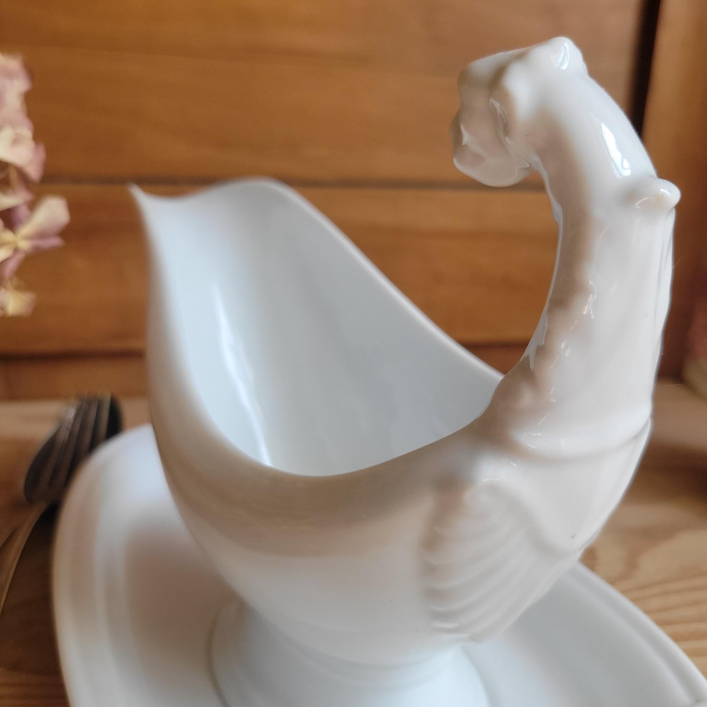 Paris Porcelain Empire Style Lion Head Saucier with Attached Stand, France c.1900