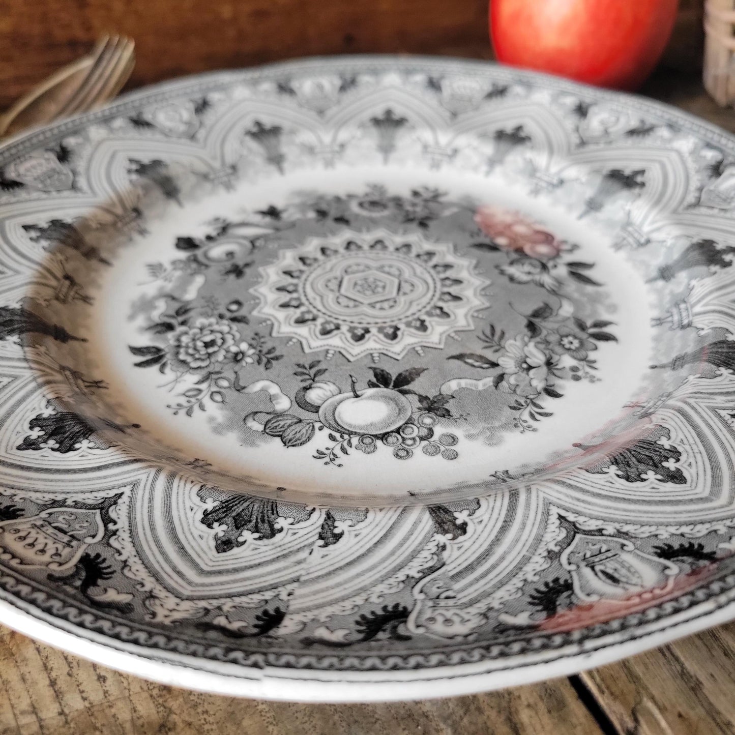 Antique Wedgwood Plate with Architectural and Heraldic/Chess Motifs, England c.19th Century