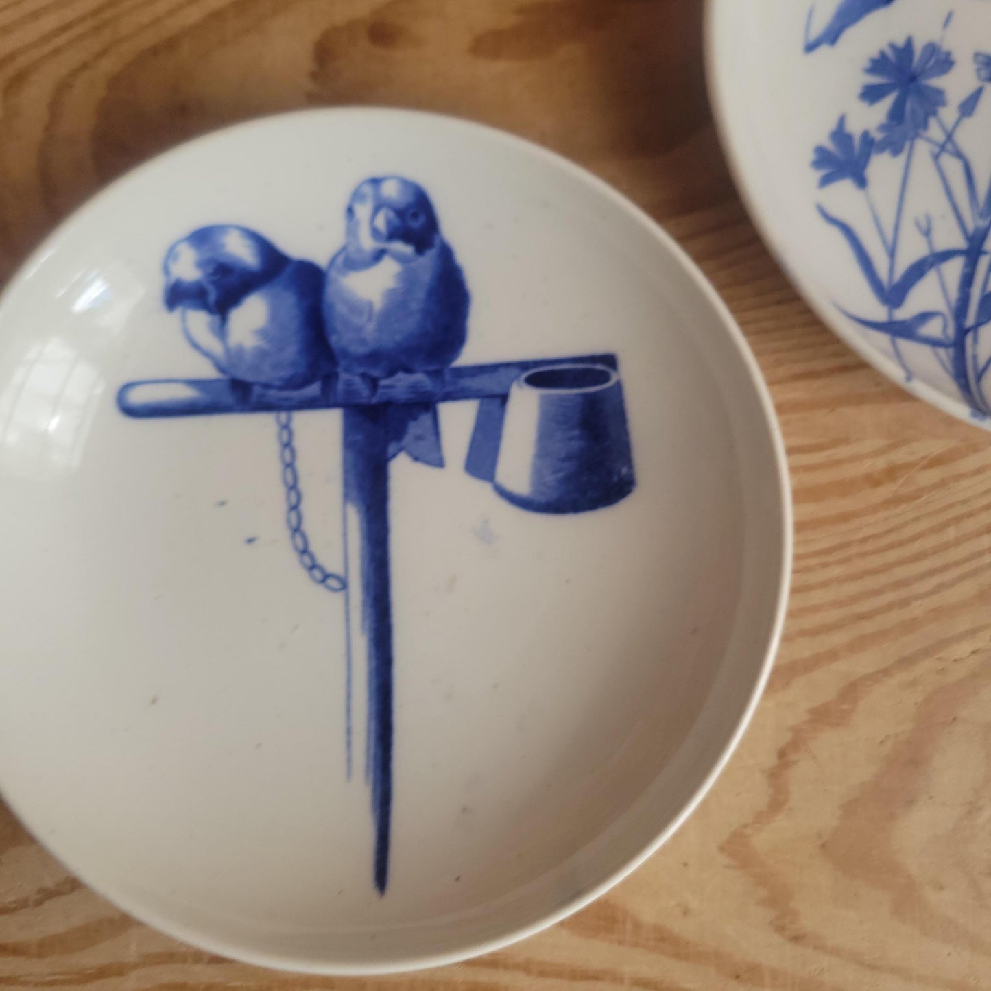 Pair of Canova Small Bowls / Saucers by Brown-Westhead Moore, Staffordshire c.1880