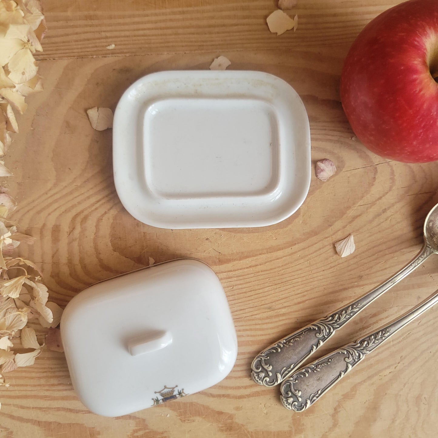 Porcelain Butter Pat / Caviar Cloche from Hotel La Barbacane, Cite de Caracassone, by Pillivuyt, France c.1970