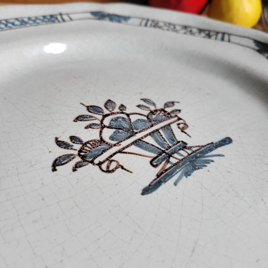 Antique Round Cul Noir Platter with Scalloped Rim and Basket of Flowers, Rouen c.1900