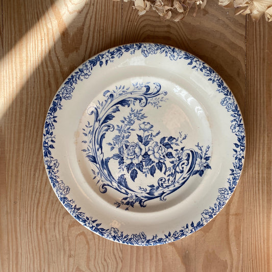 SET 6 mismatched antique ironstone dinner plates, blue and white transferware patterns, florals France c1880-1900