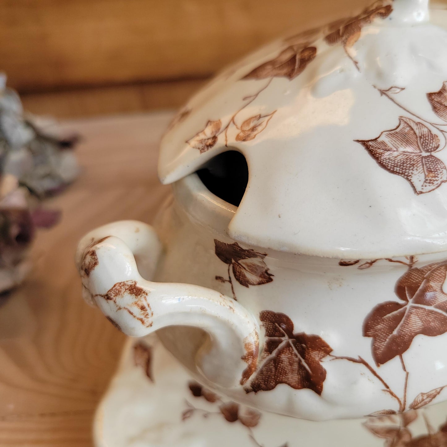 Antique Saucière with Lid, Brown Transferware Ivy Pattern, Creil et Montereau France c1890