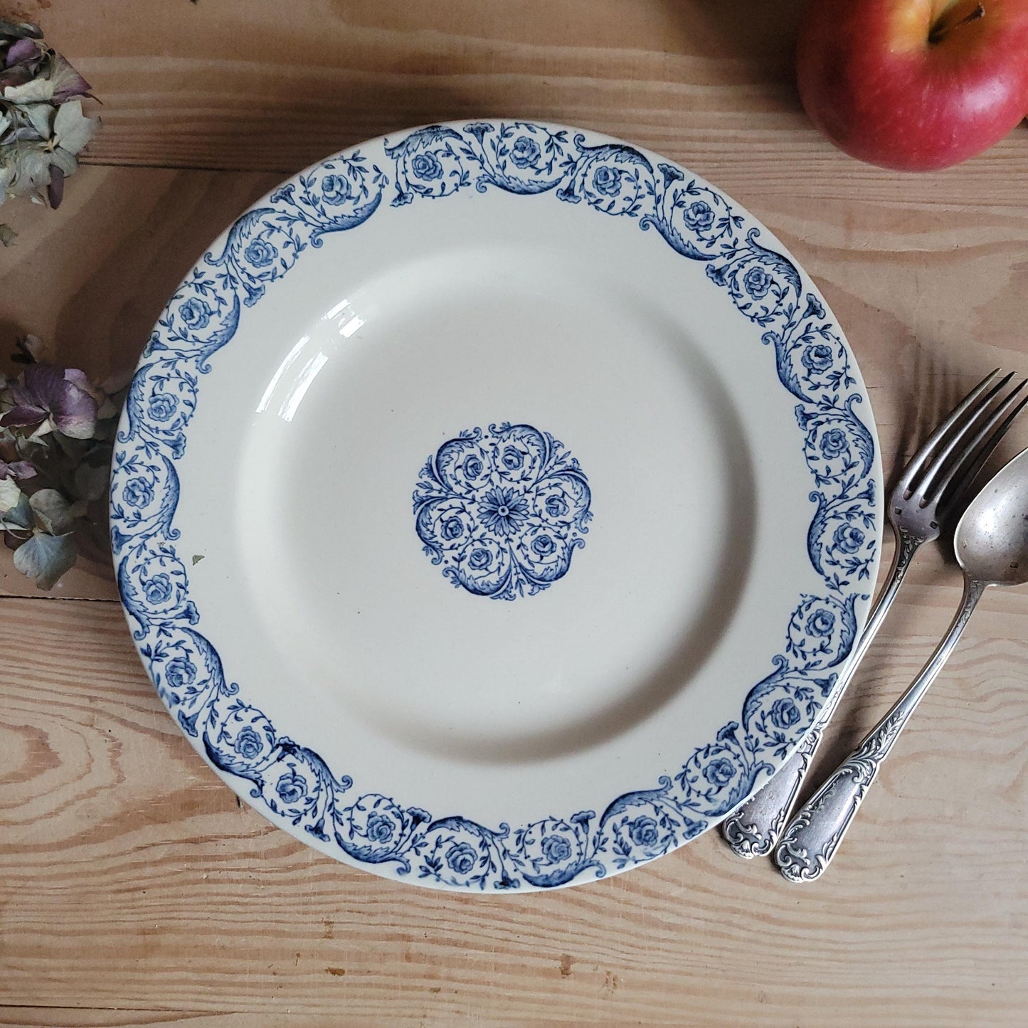 Gien ‘Biarritz’ Cake Plate in Teal Transferware, France c.1880