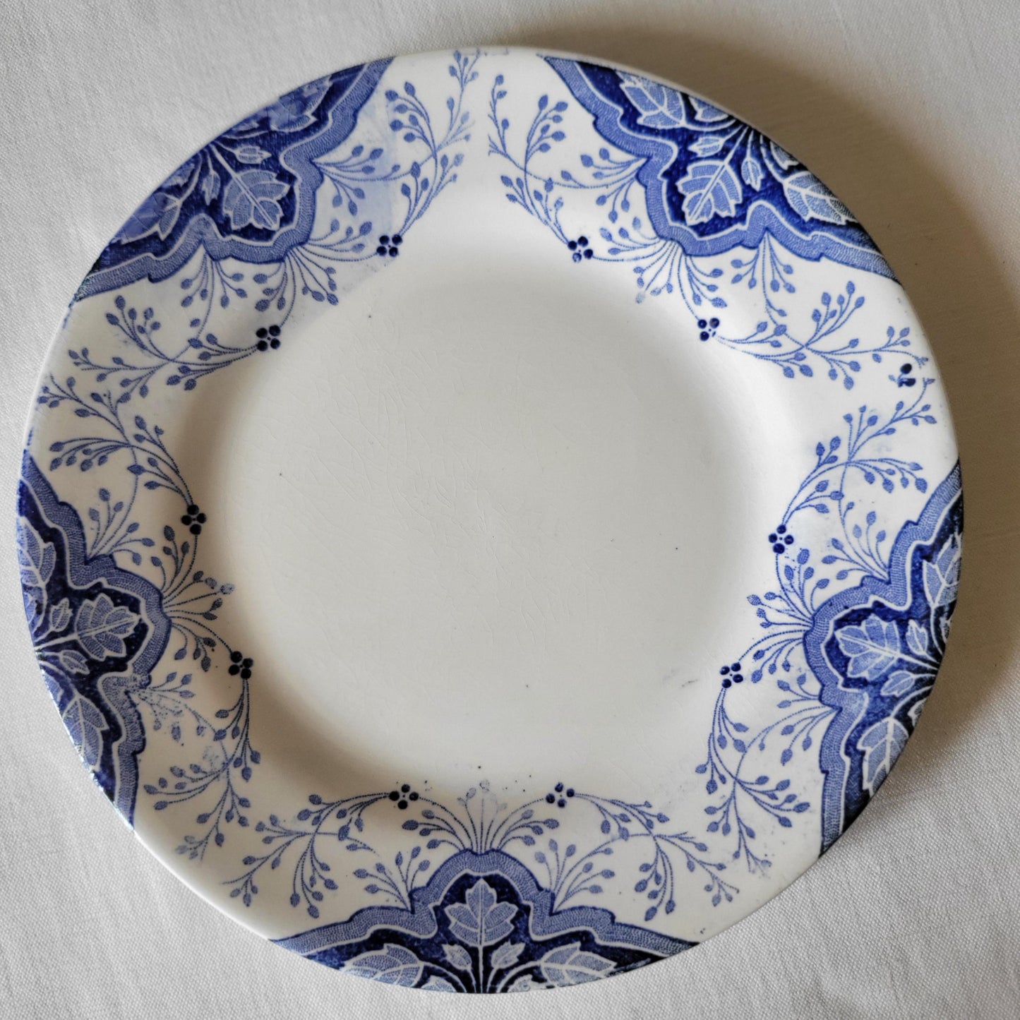 SET 6 mismatched vintage ironstone breakfast/dessert plates, blue and white transferware cottage style floral patterns, France c1880-1925