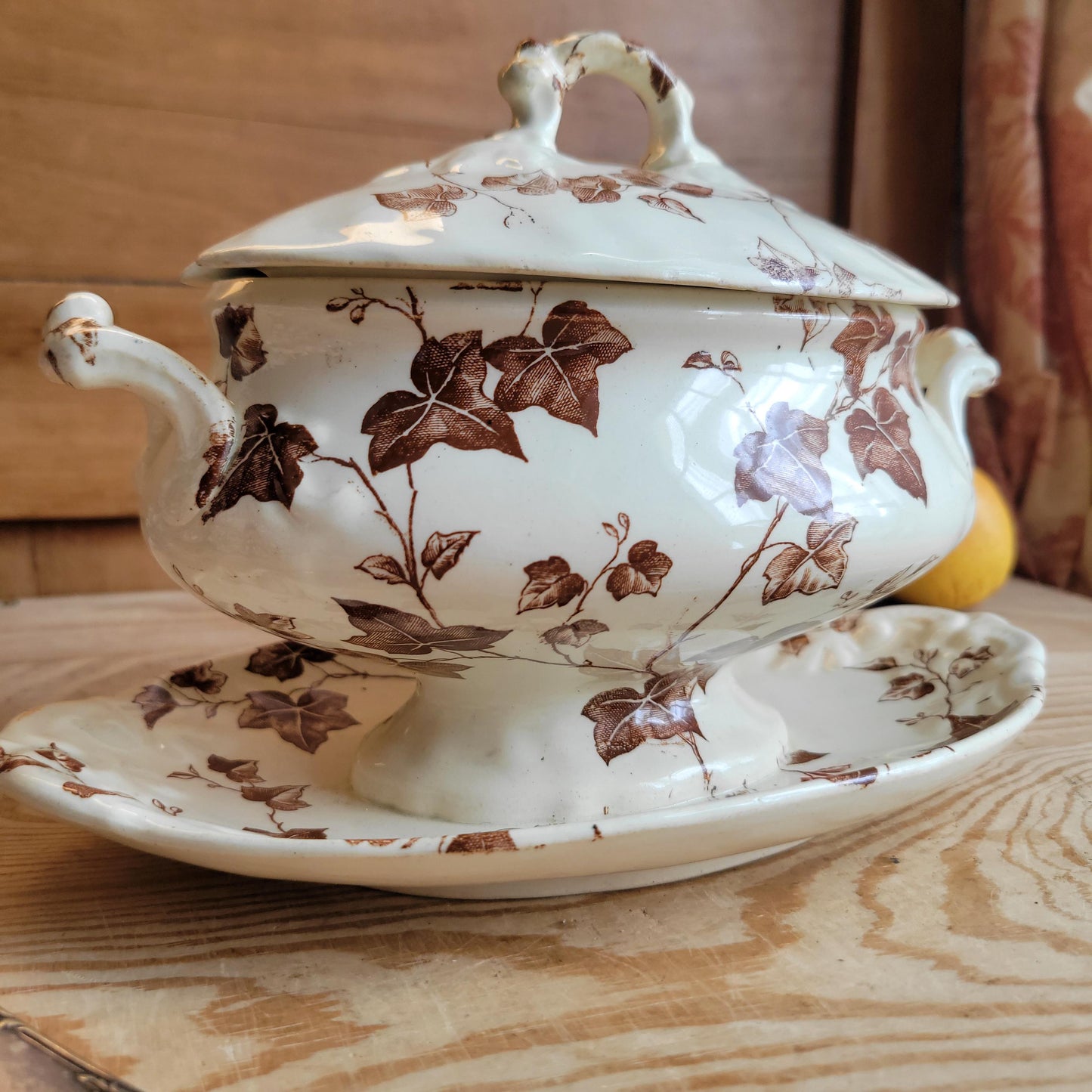Antique Saucière with Lid, Brown Transferware Ivy Pattern, Creil et Montereau France c1890