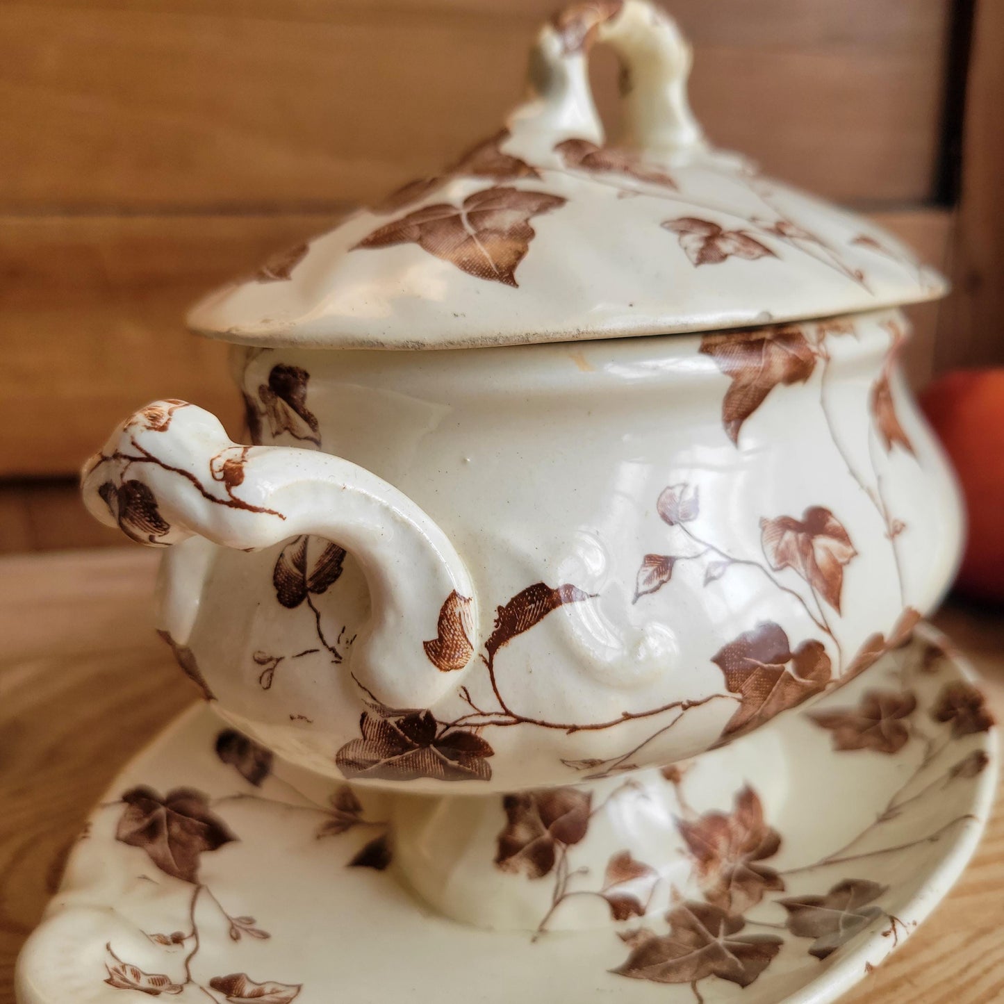 Antique Saucière with Lid, Brown Transferware Ivy Pattern, Creil et Montereau France c1890