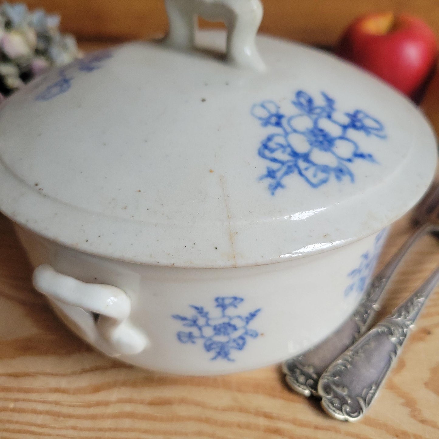 Small St Uze Soupière square form loop handles with Lid, Light Blue Floral Decoration, France c.1910