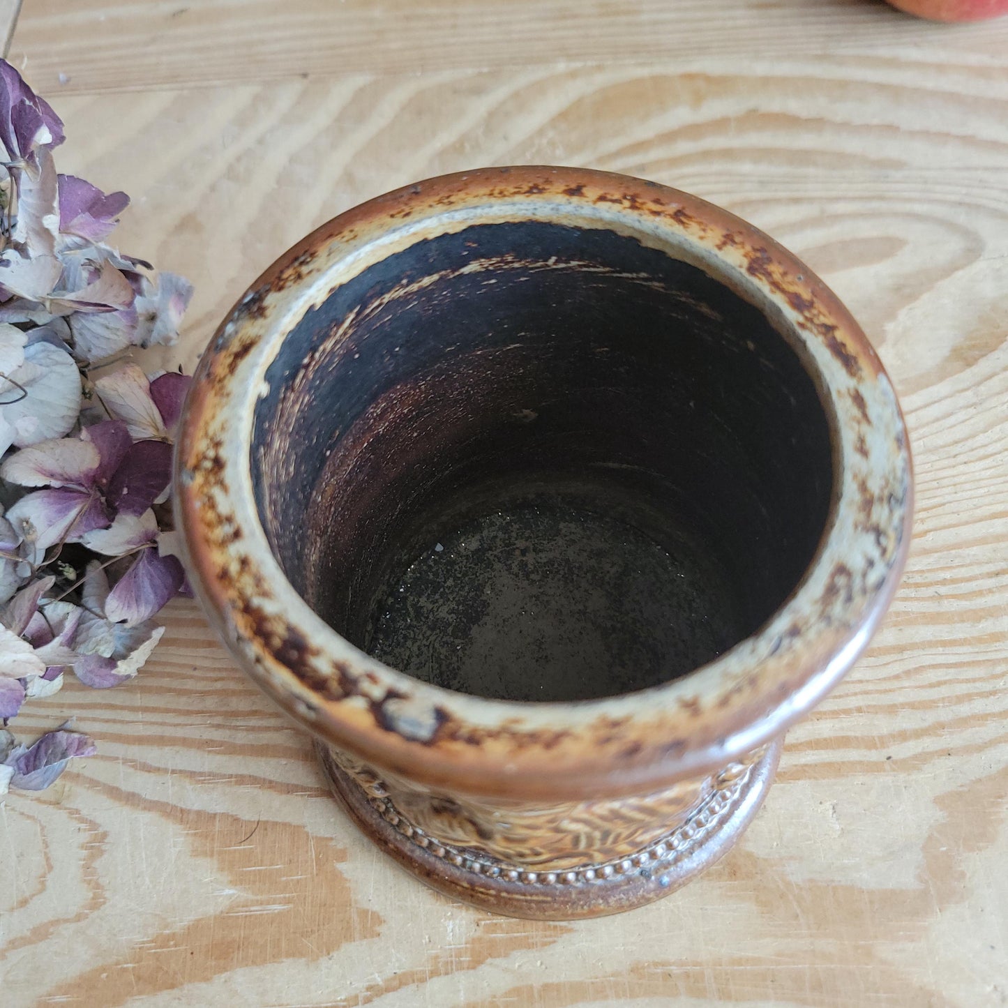 Salt-Glazed ‘Tabac’ (tobacco) Pot with Snuff-Taking Figure, France c.1921