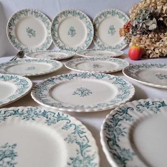 Set of 12 Antique green transferware dinner plates: Lonchamp Louis XIV c1880