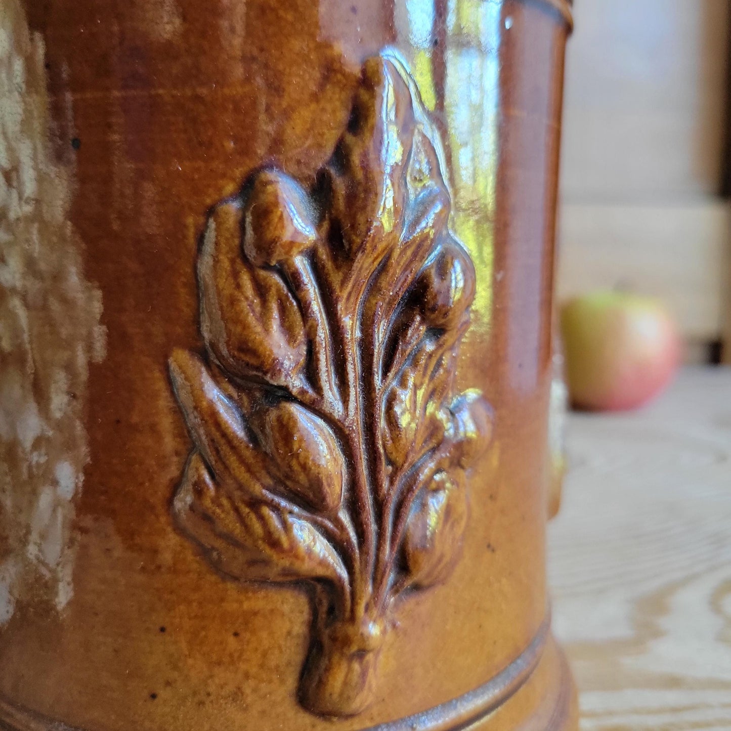 Antique French Salt-Glazed 'Tabac' (Tobacco) Pot with Figures and Tobacco Leaf Decoration, France c.1920
