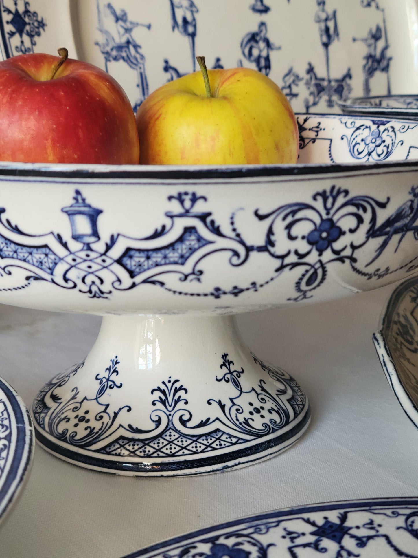 19thC Jules Vieillard 'Moustiers' French terre de fer antique dinner service, 10 place setting 39pc set, Neoclassical blue & white, France